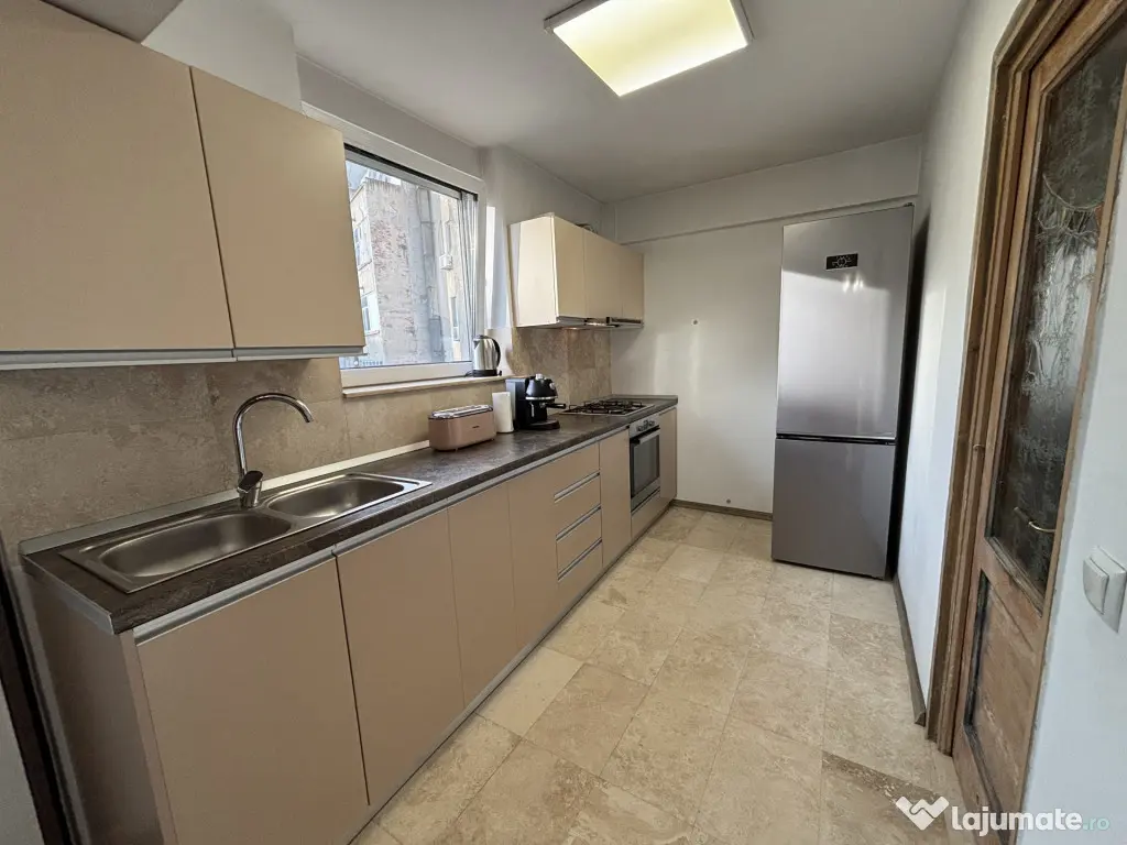3 Camere - Centrul Vechi - Strada Doamnei - Centrala Imobil