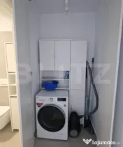 Apartament 2 camere de închiriat – spațios, decomandat, 