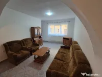 Persoana inchiriez apartament 3 camere