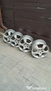 Vand  4 jante R 15 Golf 4 