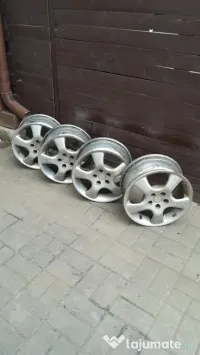 Vand  4 jante R 15 