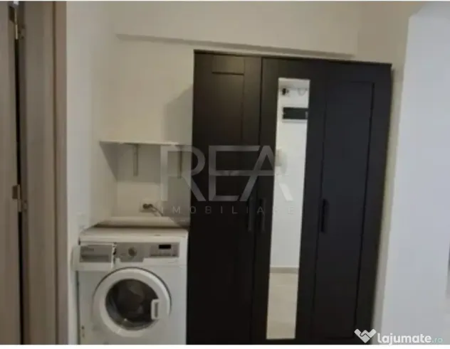 Ap 2 camere decomandat - parcare subterană inclusa- central