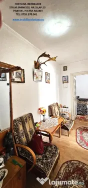 Apartament 2 camere cu boxa,etaj 4 acoperit cu pod , cartier 1 Mai 