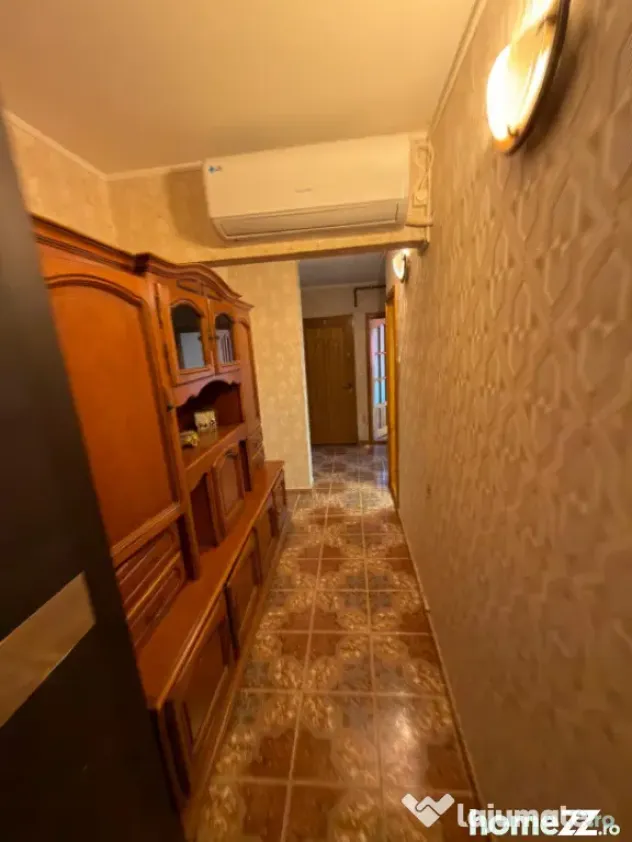 Apartament 3 camere, decomanda tîn zona Casa de Cultură