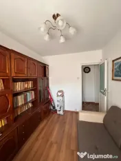 Apartament 4 camere de vânzare în zona Inel I 