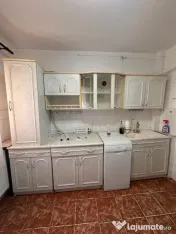 Apartament 4 camere de vânzare în zona Inel I 