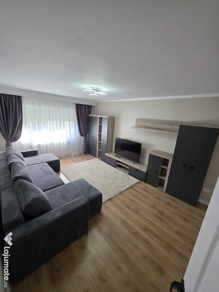 Apartament 2 camere de inchiriat pitesti central