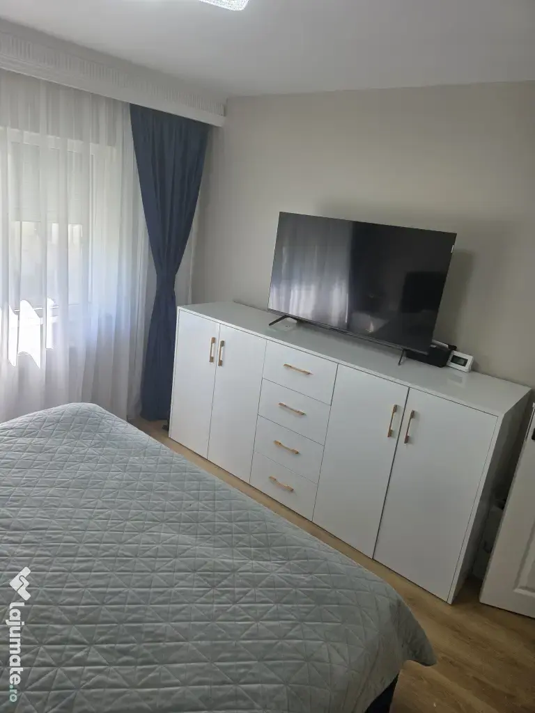 Apartament 2 camere de inchiriat pitesti central