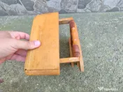 Scăunel pliabil din lemn 