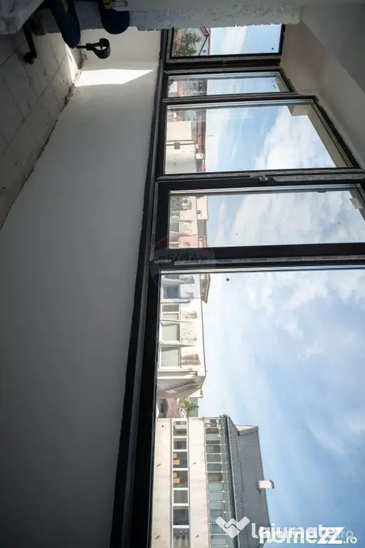 Apartament cu 4 camere de vânzare în zona Central