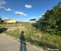 Teren intravilan de vanzare, 1319 mp, front 13,09 m, toate u 