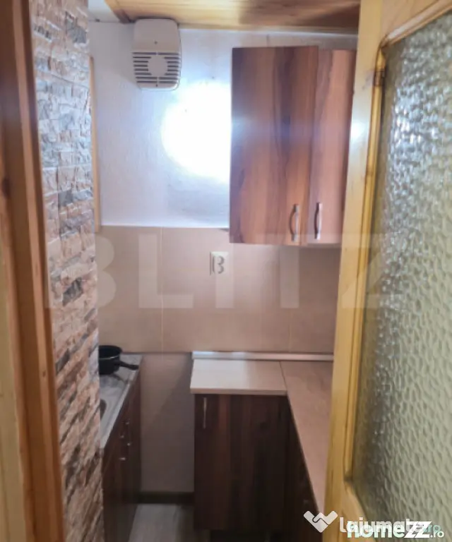 Apartament la mansarda, 1 camera, 25 mp - Piata Morii