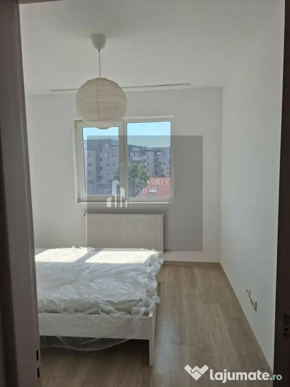 Apartament 3 camere decomandat zona Titan