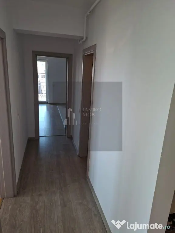 Apartament 3 camere decomandat zona Titan