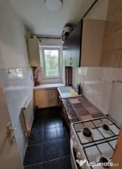 Apartament 2 camere, semidecomandat - zona Florilor
