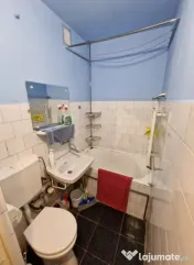Apartament 2 camere, semidecomandat - zona Florilor