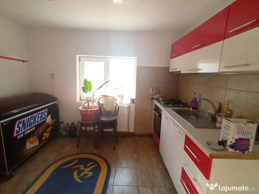 Vand casa Valu Lui Traian.