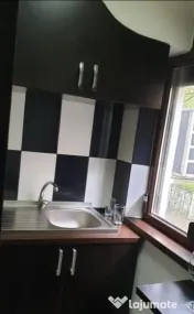 Tneretului etaj 1 aleea trestiana