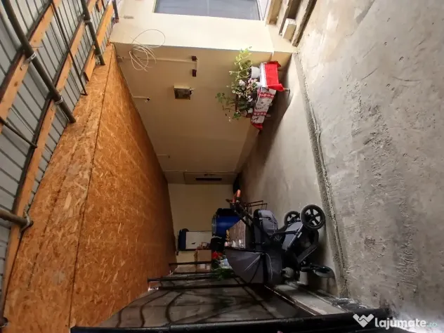 Vand casa Valu Lui Traian.