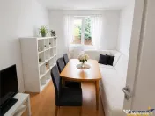 Camera la casa, cu acces la facilitati, 7 Noiembrie, aria UM