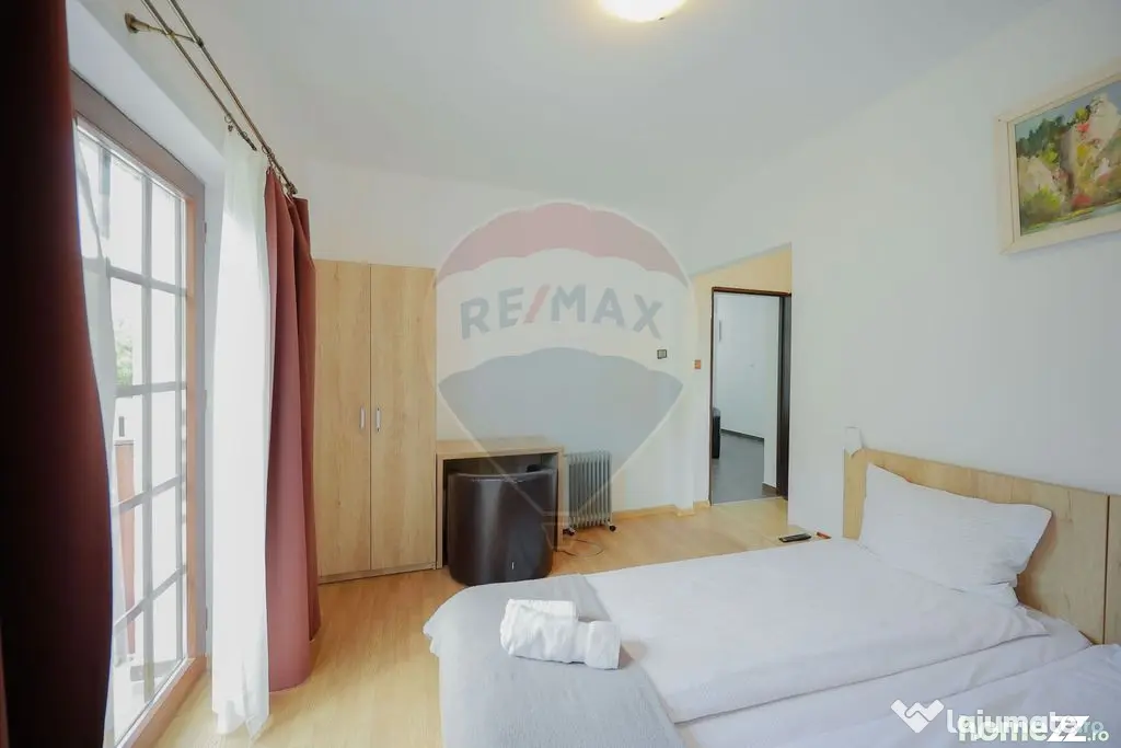 Pensiune cu 6 camere și restaurant de vânzare în Șunc...