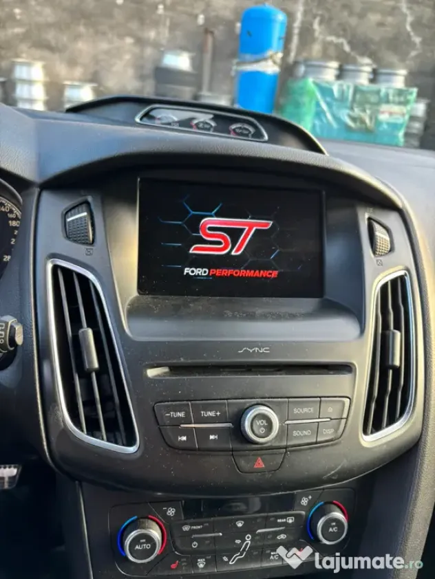 Vând Ford Focus ST