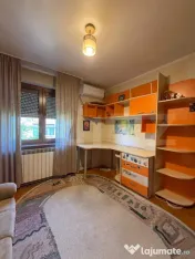Apartament 4 camere, semidecomandat, 75 mp, zona Centru