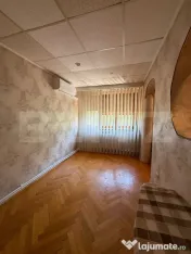 Apartament 4 camere, semidecomandat, 75 mp, zona Centru