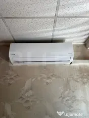 Apartament 4 camere, semidecomandat, 75 mp, zona Centru