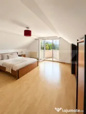 Apartament 3 camere,77,8 mp, zona Calea Moldovei 