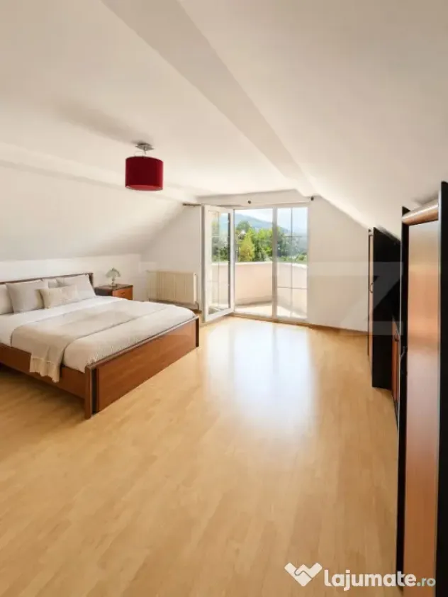 Apartament 3 camere,77,8 mp, zona Calea Moldovei