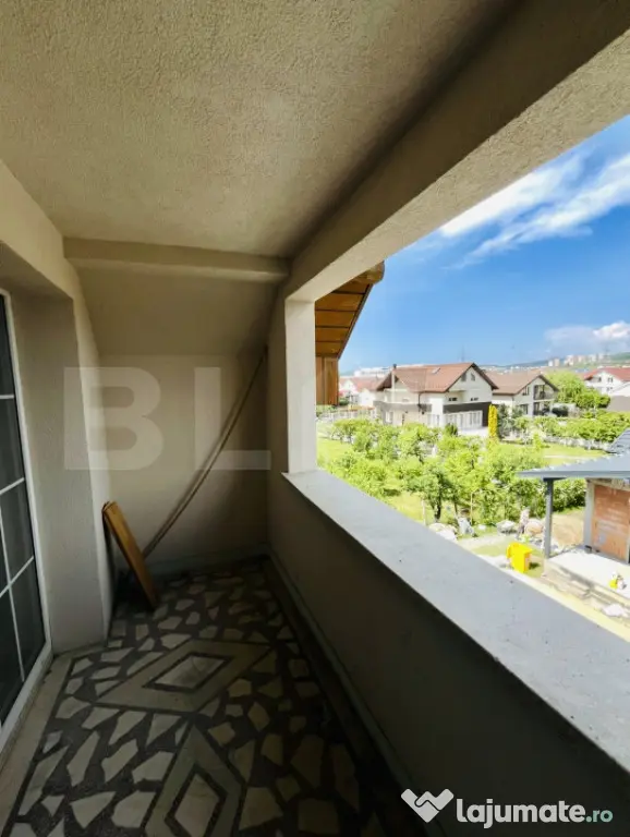 Apartament 3 camere,77,8 mp, zona Calea Moldovei