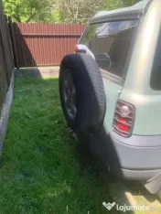 Vand Land Rover pentru piese 