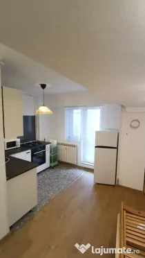 Închiriez garsonieră Nerva Traian stradal