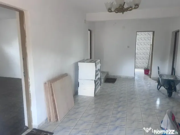 Casa 300 mp,afacere (cămin bătrâni, pensiune), zona Breas - Craiova (Dolj)