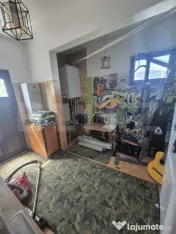 Casa de Vanzare in Vanatori 