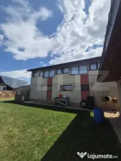 Casa de Vanzare in Vanatori 
