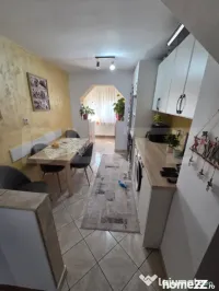 Apartament de vânzare, 3 camere & balcon, Cehu Silvaniei 