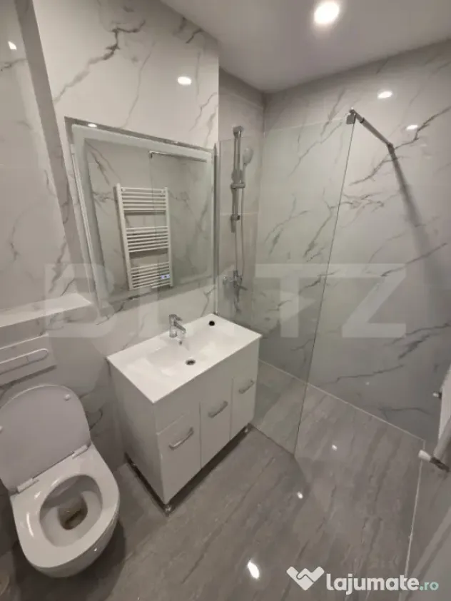 Apartament de vânzare, 2 camere în Brădet, Zalău