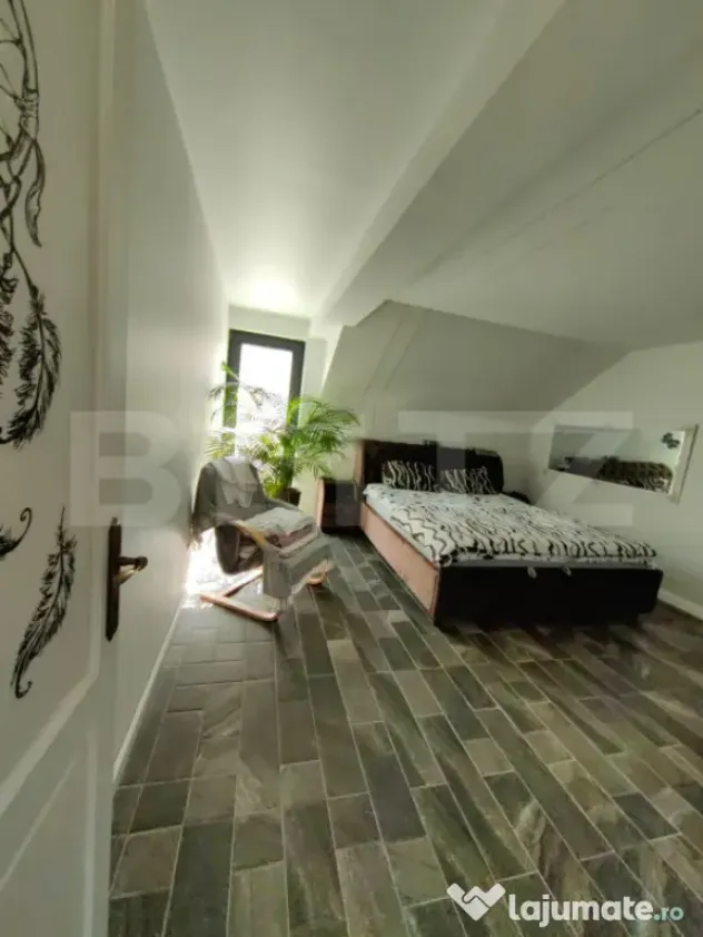 Casa de vanzare, 220 mp, zona Visani