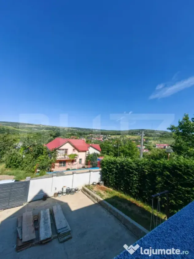 Casa de vanzare, 220 mp, zona Visani