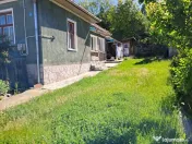 Casa zona centrala in Chinteni teren 1431 mp 
