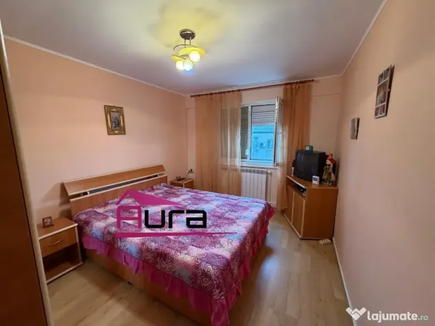 Apartament 3 camere zona Str.Eternitatii