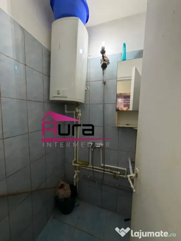 Apartament 3 camere zona Str.Eternitatii