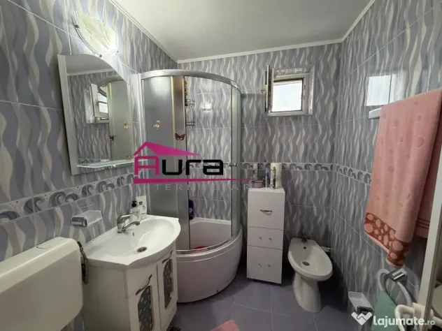 Apartament 3 camere zona Str.Eternitatii