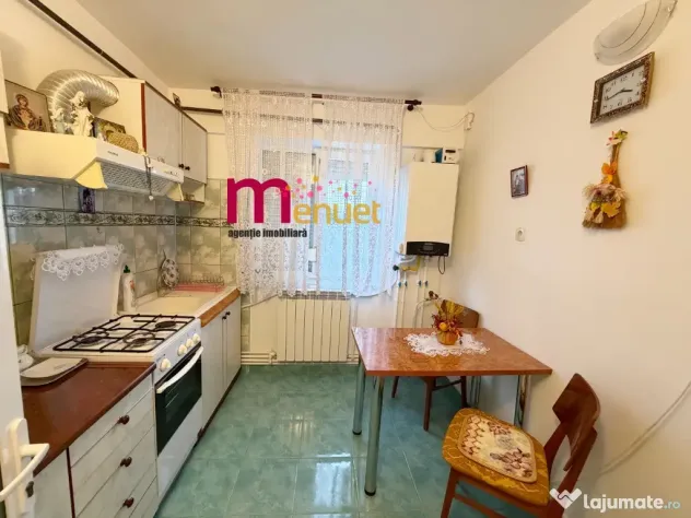 Apartament 3 camere,str.Eternitatii