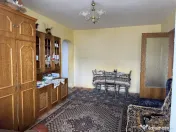 3 cam, 71 mp, et.8, fara imbunatatiri, lift modernizat, zona Zahana 