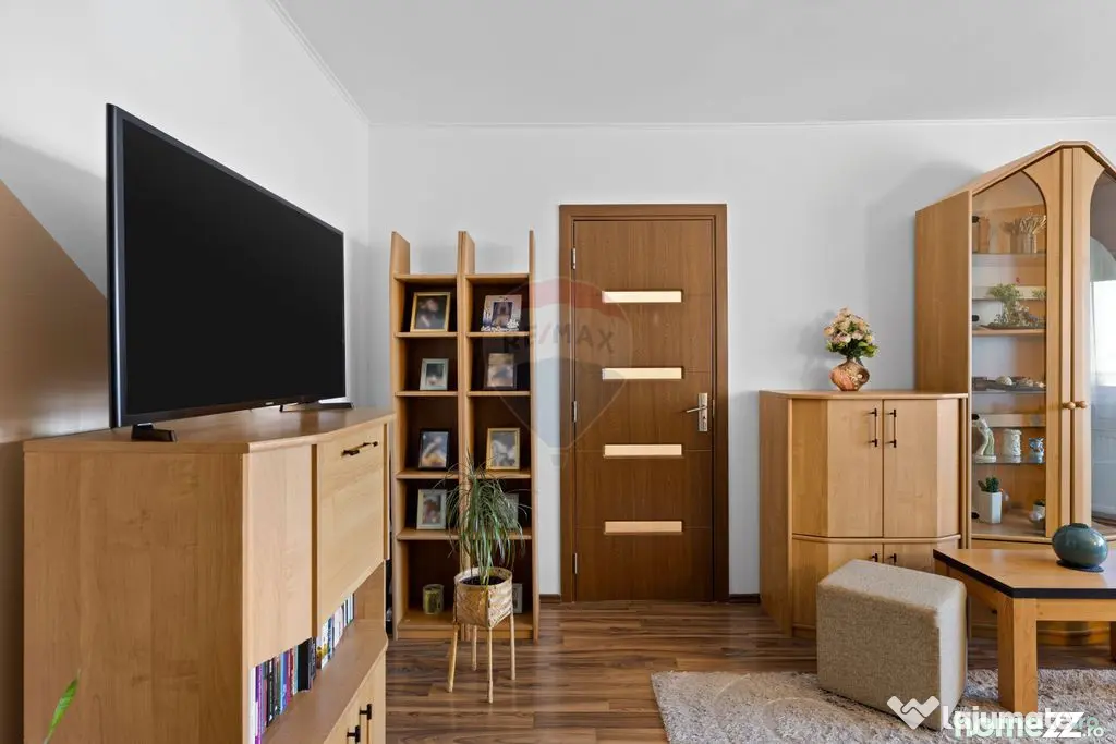 Apartament cu 2 camere zona Aurel Vlaicu, aleea Saturn, c... - Arad (Arad)