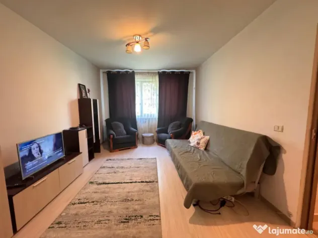 Apartament 2 camere de vânzare în zona Gară din Constanț