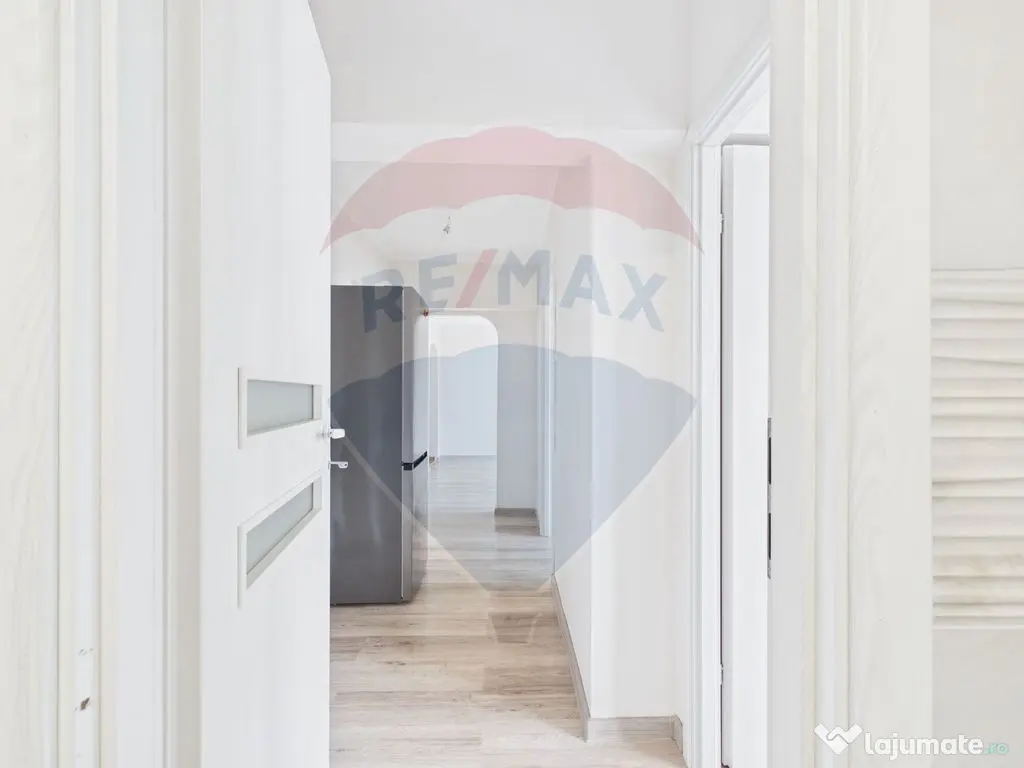 Apartament 3 camere decomandat, renovat - Metrou Lujerului